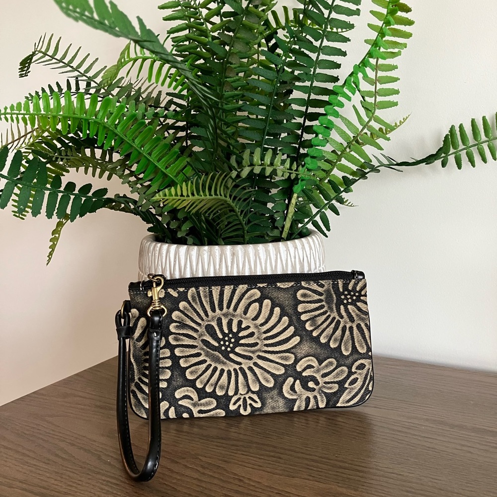Nine West Wristlet | Distressed Black & Tan | Denim cardholder | w/Key Ring